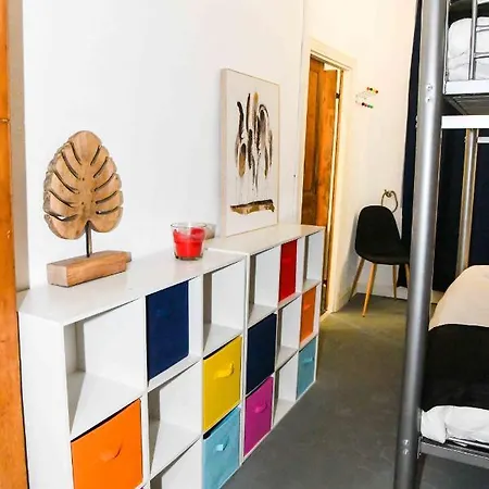28 Rue Droite アパート